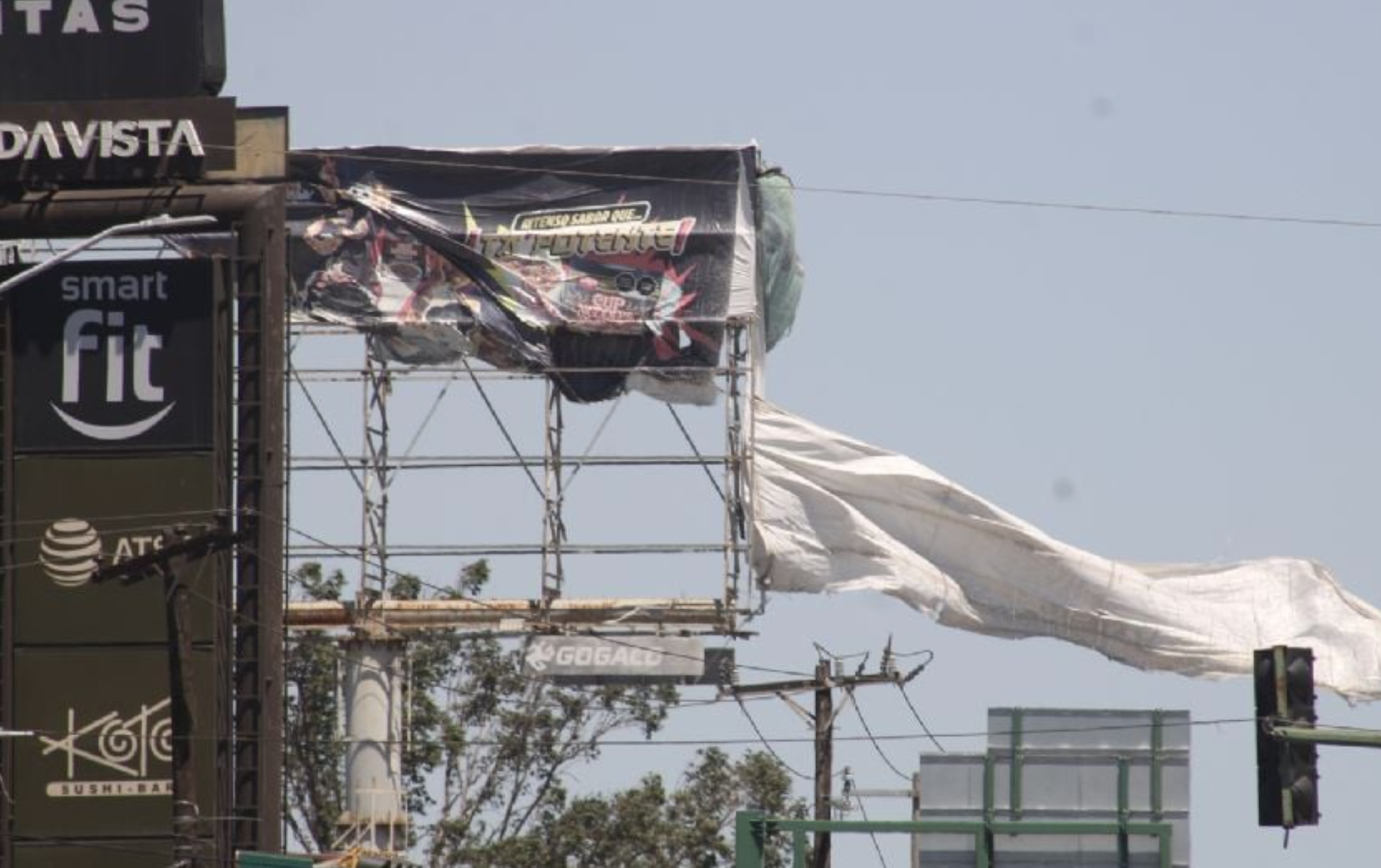 Viento fuerte y lluvia se pronostica para hoy en Nuevo León